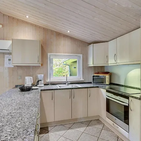 Сasa de vacaciones Jul - 900m From The Sea By Interhome Molby