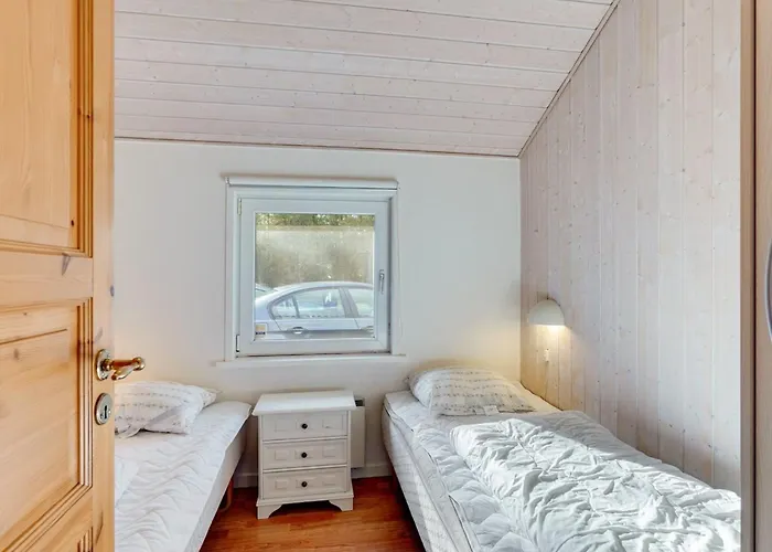 Vakantiehuis Jul - 900m From The Sea By Interhome *