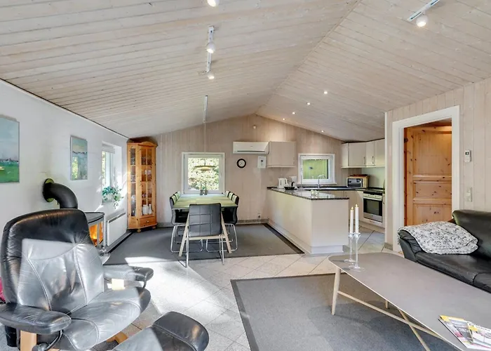 Jul - 900m From The Sea By Interhome Vakantiehuis Molby